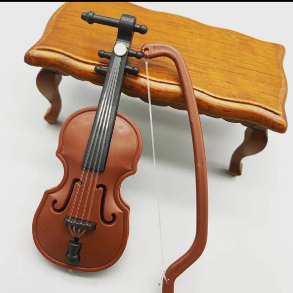 Miniature Violin - Picture 3 of 4